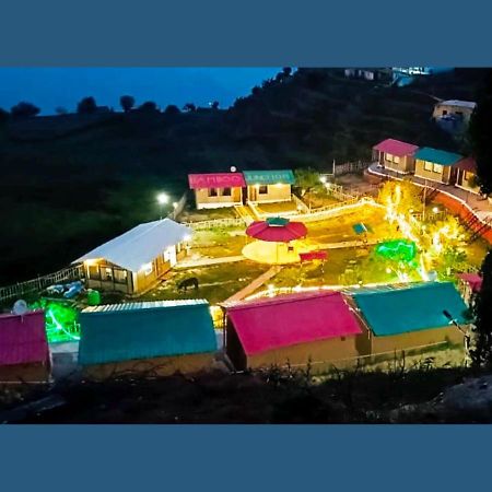 דאנאולטי Bamboo Junction Resort - Kanatal, Valley & Mountain View מראה חיצוני תמונה