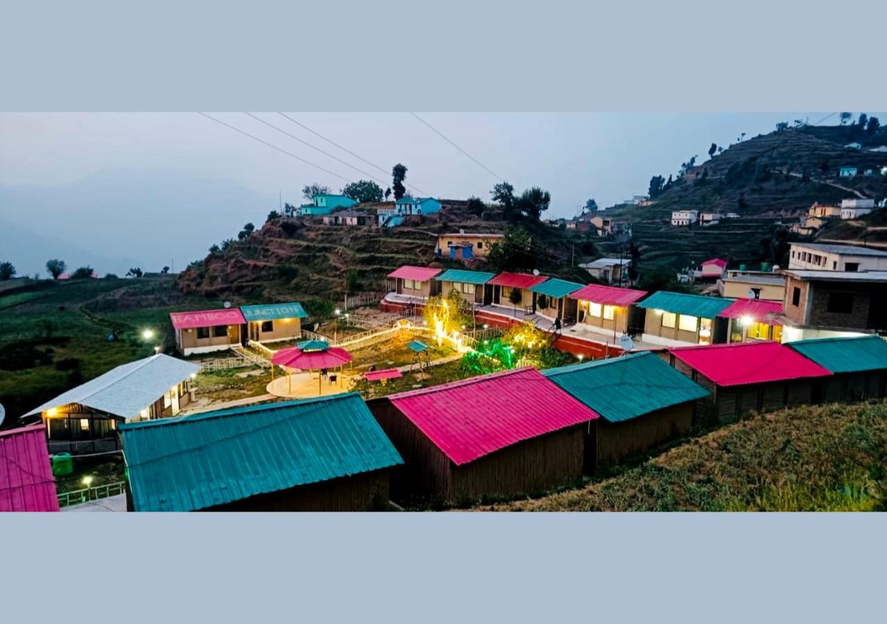 דאנאולטי Bamboo Junction Resort - Kanatal, Valley & Mountain View מראה חיצוני תמונה